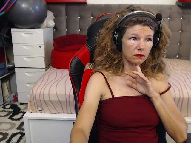 Live sex webcam photo for kellysurfing #289042118