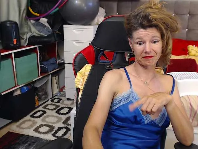 Live sex webcam photo for kellysurfing #289222905