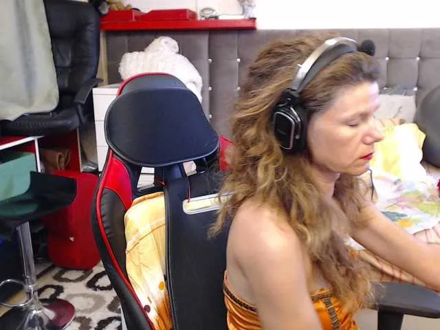 Live sex webcam photo for kellysurfing #289811519