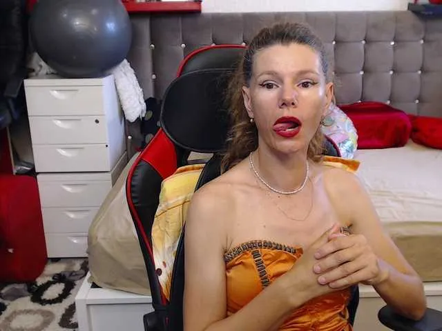 Live sex webcam photo for kellysurfing #289893412