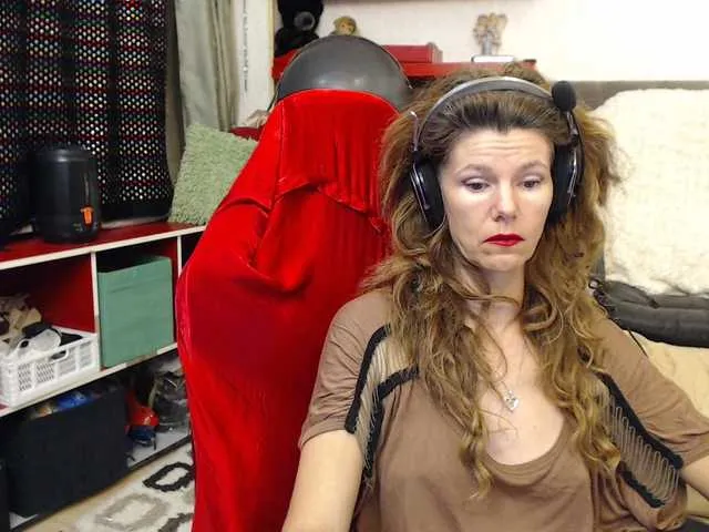 Live sex webcam photo for kellysurfing #290182214