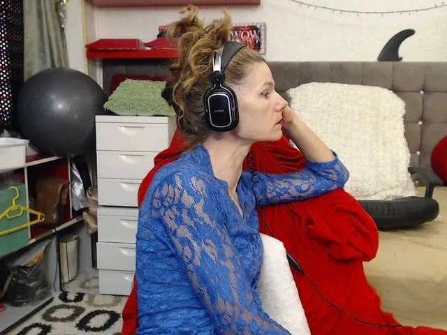 Live sex webcam photo for kellysurfing #290281459