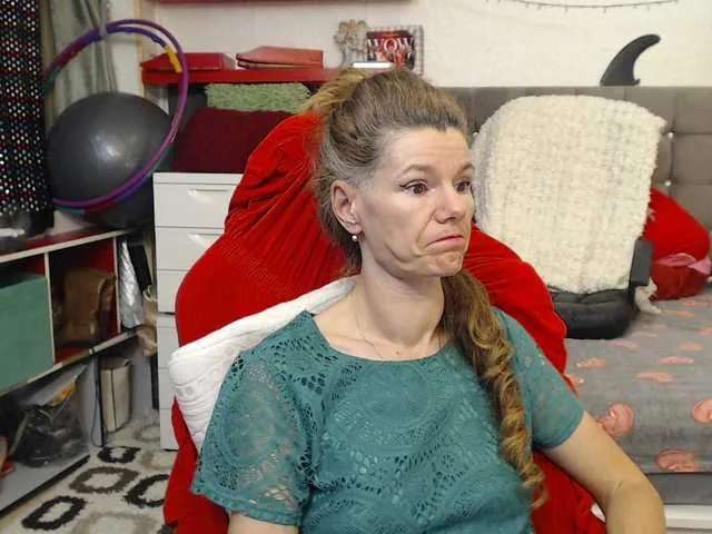 Live sex webcam photo for kellysurfing #290341638