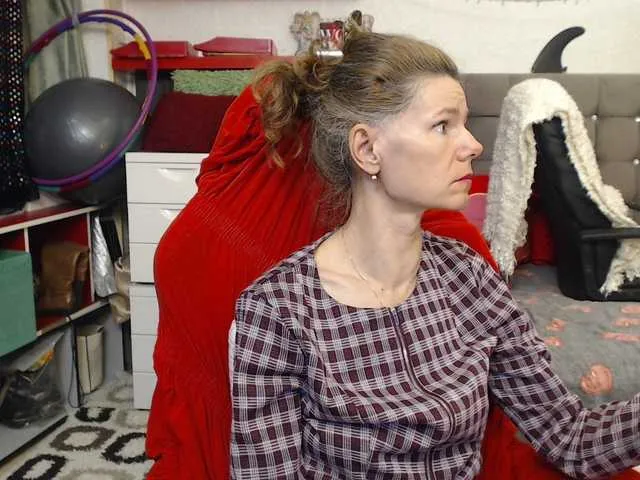 Live sex webcam photo for kellysurfing #290350299