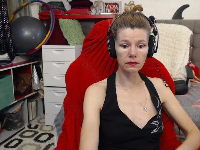 Live sex webcam photo for kellysurfing #290398587