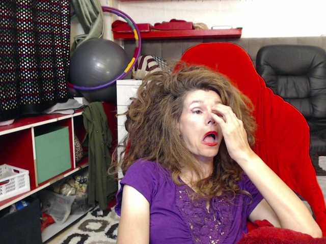 Live sex webcam photo for kellysurfing #291139885