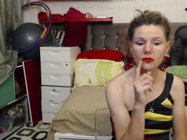 Live sex webcam photo for kellysurfing #291188386