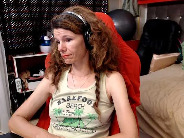 Live sex webcam photo for kellysurfing #291717619