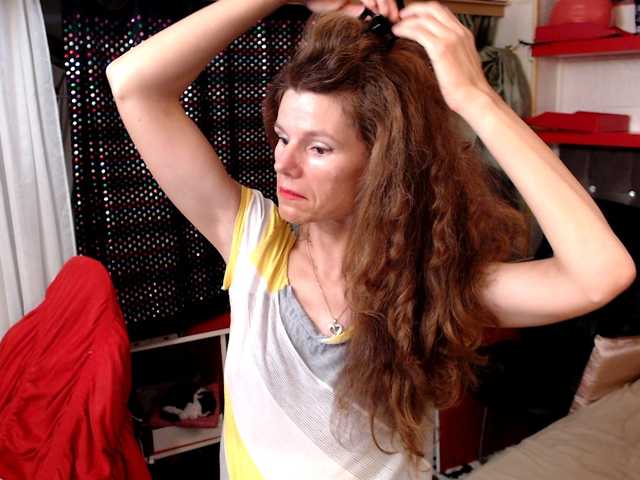 Live sex webcam photo for kellysurfing #291815347