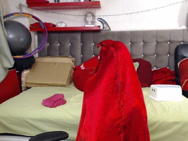 Live sex webcam photo for kellysurfing #292163958