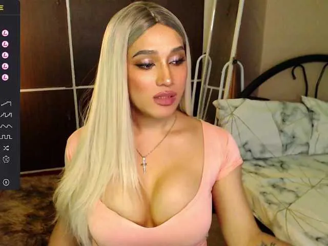 Live sex webcam photo for kellyxxxx #276999292