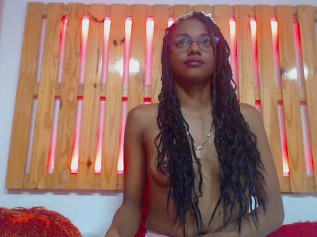 Live sex webcam photo for kendall-black #272503028