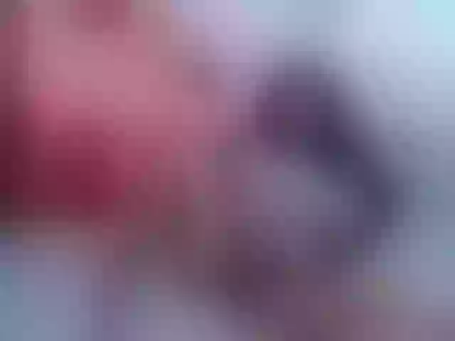 Live sex webcam photo for kendall-jenn #273533411