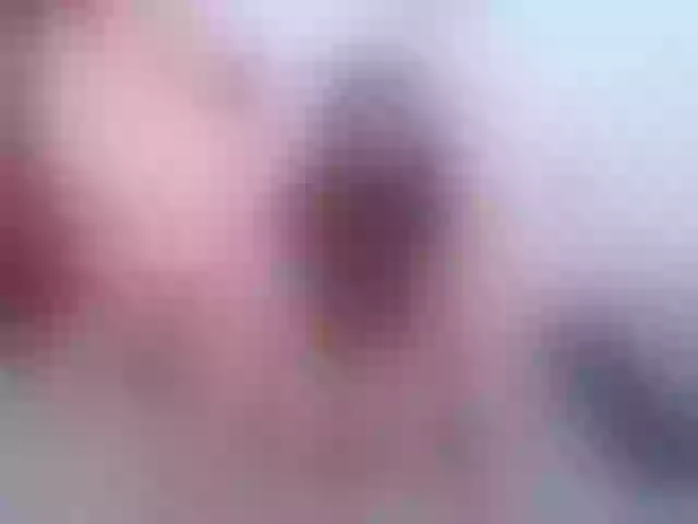 Live sex webcam photo for kendall-jenn #273725845