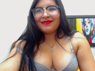 Live sex webcam photo for kendallsweet #124368391