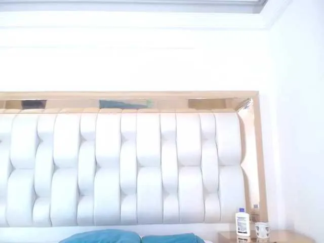 Live sex webcam photo for kendra-smith #273563858