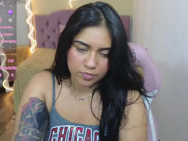 Live sex webcam photo for kendra-tay #290667175