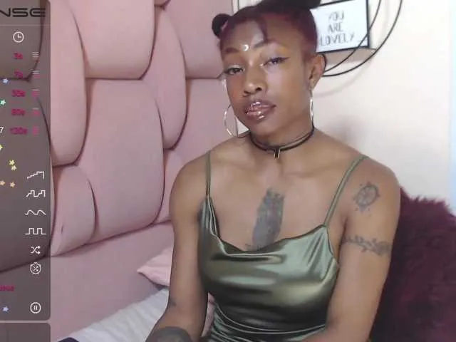 Live sex webcam photo for kennyyaa #275499061