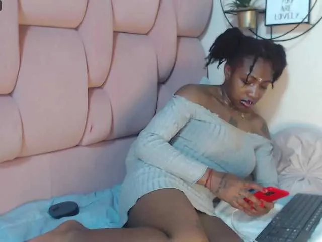 Live sex webcam photo for kennyyaa #275573574