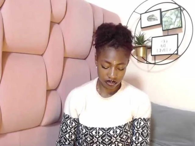 Live sex webcam photo for kennyyaa #275652866