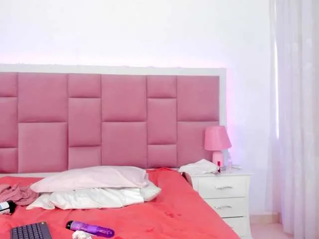 Live sex webcam photo for ketrawest #277576857