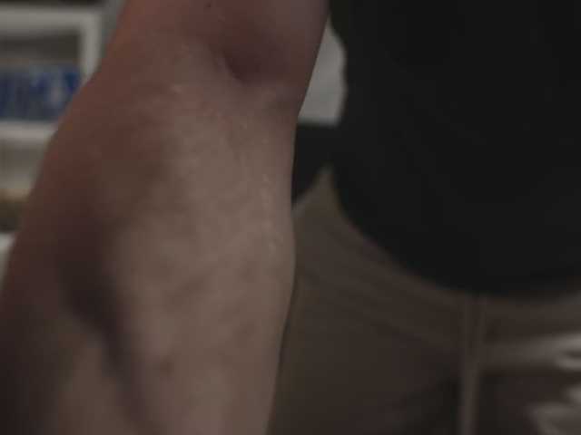 Live sex webcam photo for kevinpark #290704766