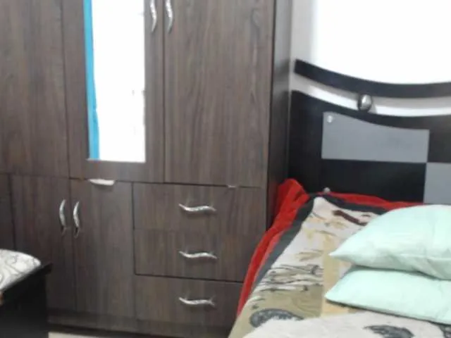 Live sex webcam photo for keyla01 #275567331