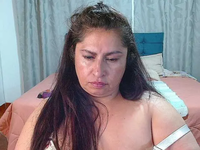 Live sex webcam photo for keyla01 #275611255