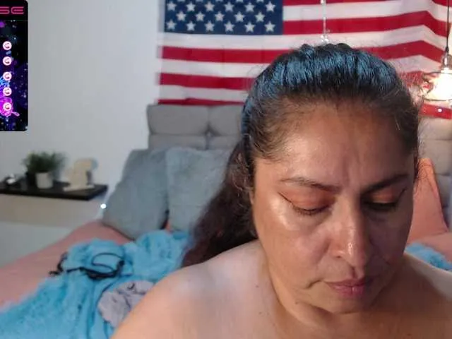 Live sex webcam photo for keyla01 #275667872