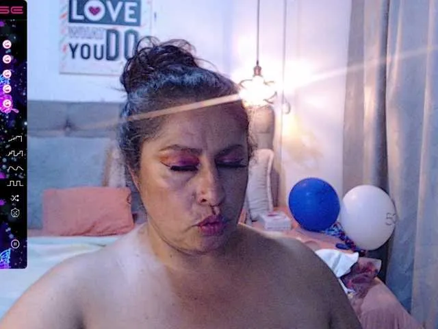 Live sex webcam photo for keyla01 #275695248