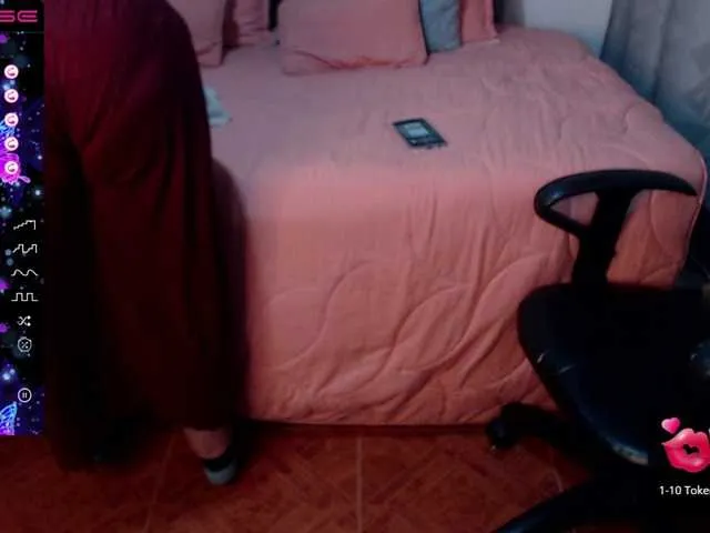 Live sex webcam photo for keyla01 #275702798