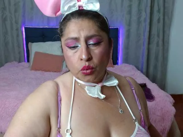 Live sex webcam photo for keyla01 #276094585