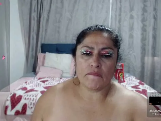 Live sex webcam photo for keyla01 #276880892