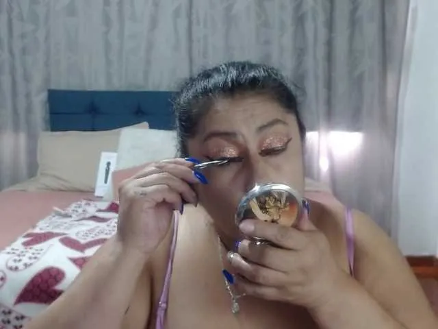 Live sex webcam photo for keyla01 #277341516