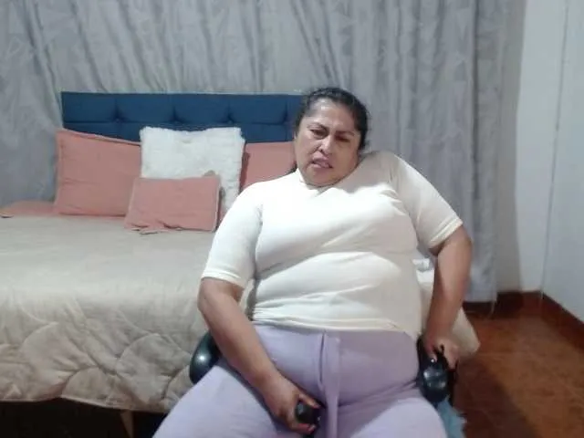 Live sex webcam photo for keyla01 #277505928