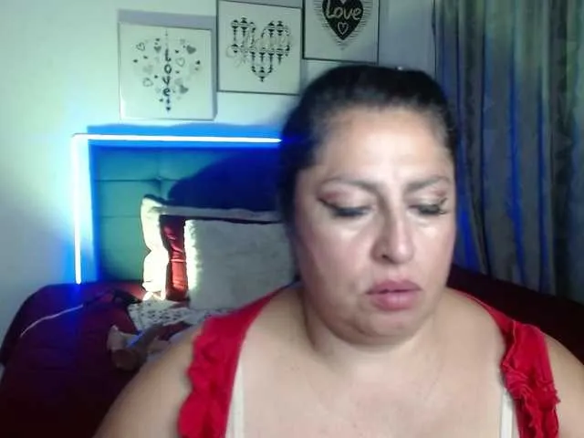 Live sex webcam photo for keyla01 #290337620