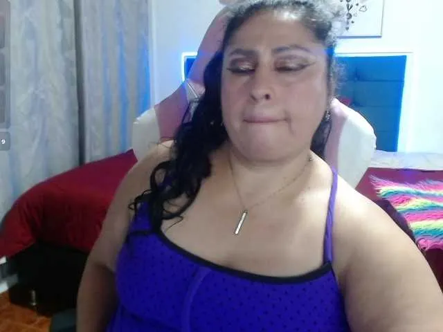 Live sex webcam photo for keyla01 #290681913