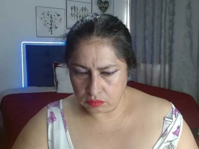 Live sex webcam photo for keyla01 #291045278