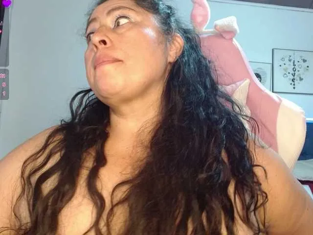 Live sex webcam photo for keyla01 #291825629