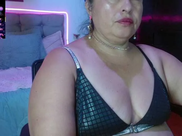 Live sex webcam photo for keyla01 #293374683