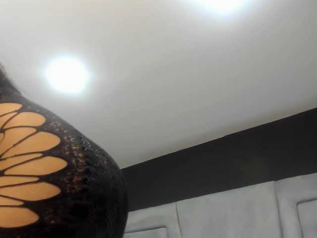 Live sex webcam photo for kharlyn-angel #291209340