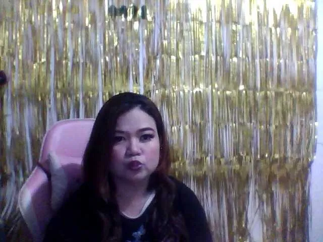 Live sex webcam photo for khim052630 #291344434