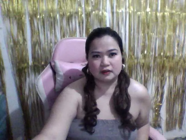 Live sex webcam photo for khim052630 #291527532