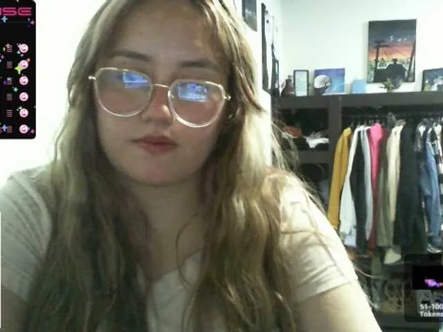 Live sex webcam photo for khloe-Sweet #272602041