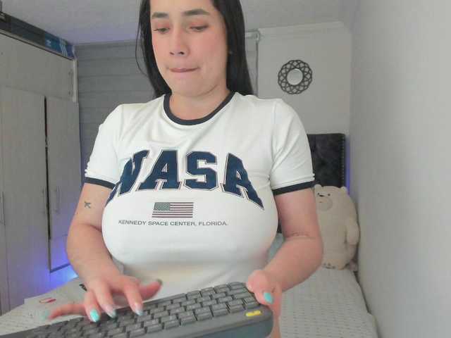 Live sex webcam photo for khristen- #276808980