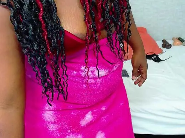 Live sex webcam photo for kiara-evanss #277119403