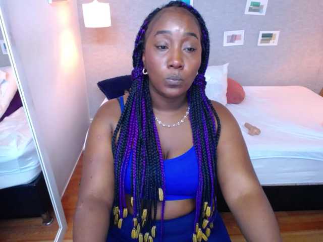 Live sex webcam photo for kiara-evanss #290295421