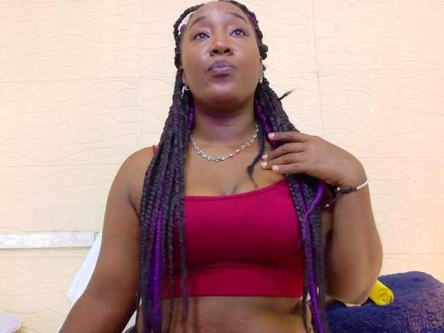 Live sex webcam photo for kiara-evanss #290622941