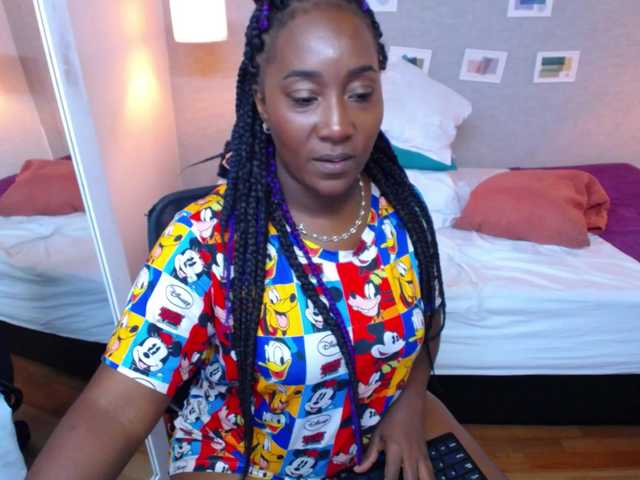 Live sex webcam photo for kiara-evanss #290665251