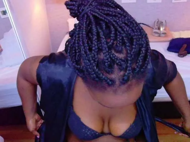 Live sex webcam photo for kiara-evanss #291121067